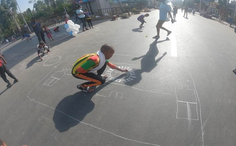 A child draws his understanding of COVID-19 and its preventive measures during the COVID-19 awareness event in Addis Ababa.