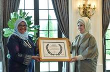 Turkey’s First Lady honoured as a Champion of UN-Habitat’s Waste Wise Cities programme